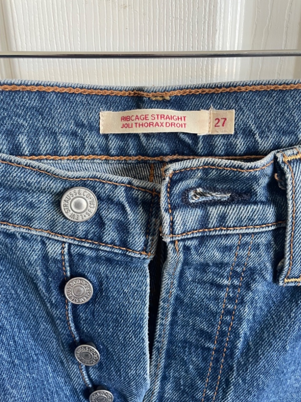Levi’s Ribcage Straight - Picture 3 of 3